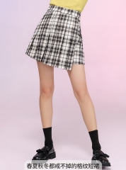 A-line plaid skirts for fall 2020