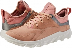 ECCO Women's MX Low Sneaker pink 35
