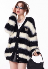 秋冬季设计感黑白条纹软糯厚实慵懒针织开衫毛毛衣外套女