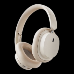 星耀 H90 头戴式耳机。